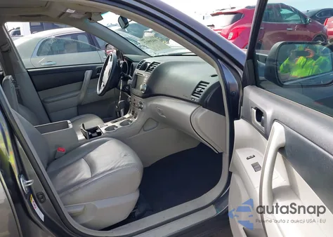 2012 Toyota Highlander Se z USA, uszkodzony, nr VIN 5TDZK3EH1CS068908